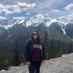 Meet your Posher, Emily